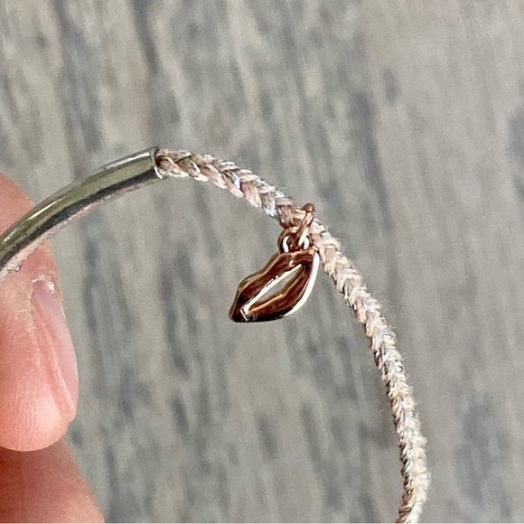 Stella & Dot Bisous Wishing Bracelet Kiss - Rose-Gold - Picture 4 of 5